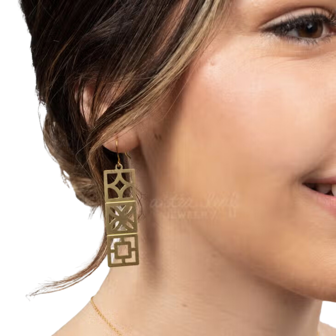 Retro Breeze Block Earrings Gold