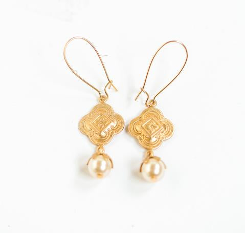Pearl Dangle Earrings