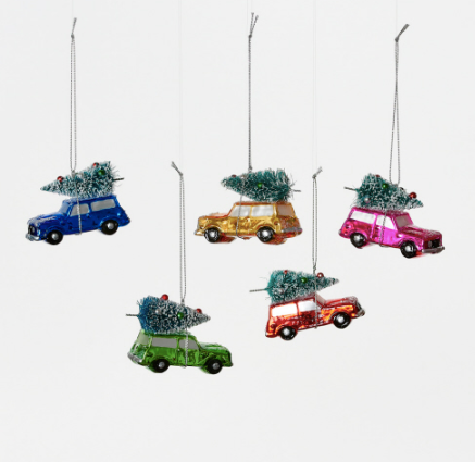 Station Wagon w/ Sisal Tree Ornament