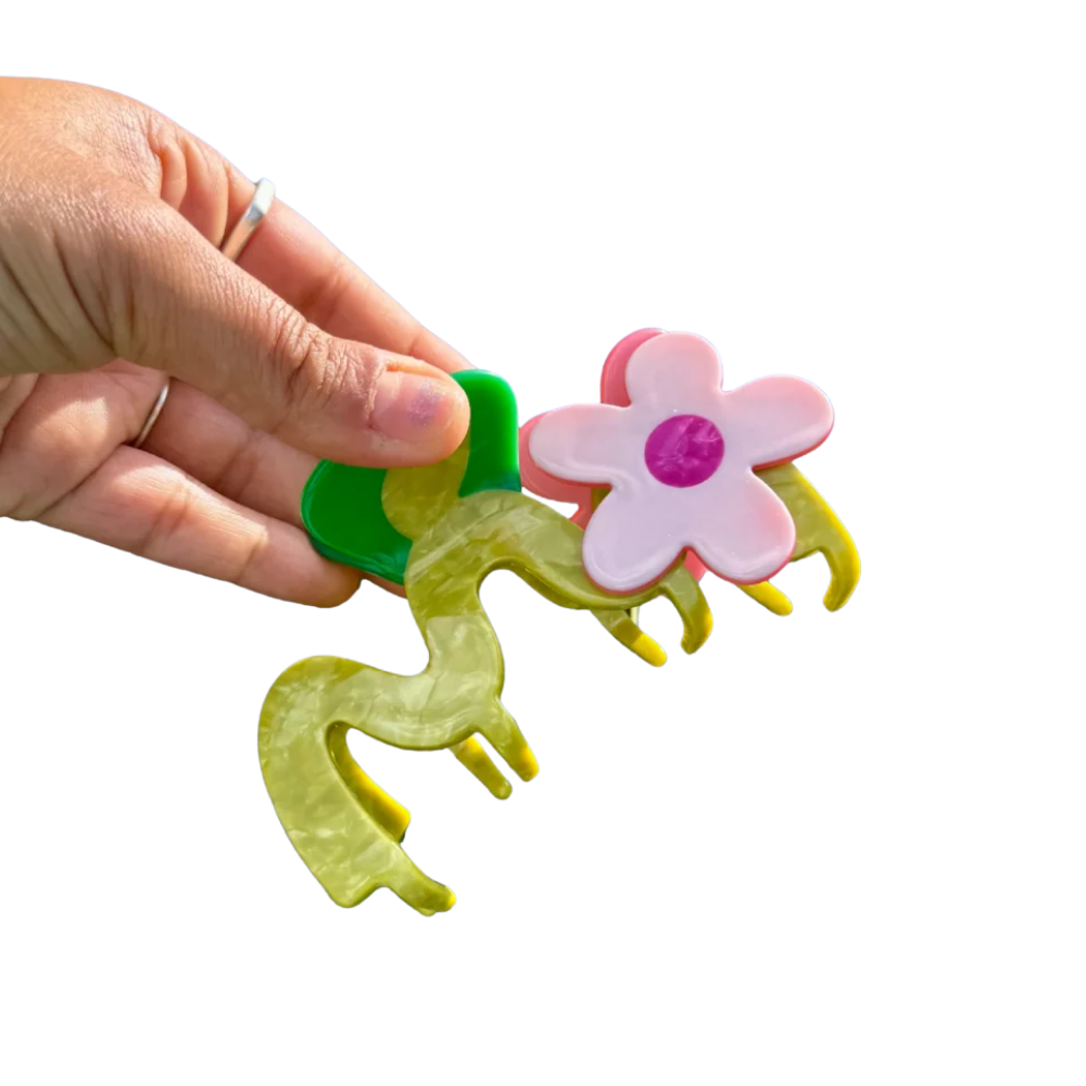 Wavy Daisy Hair Claw