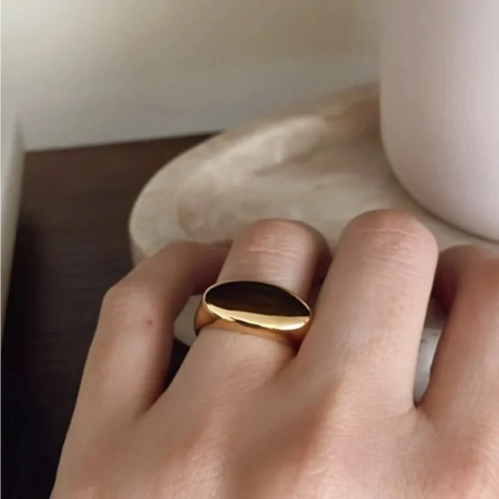 Signet Ring