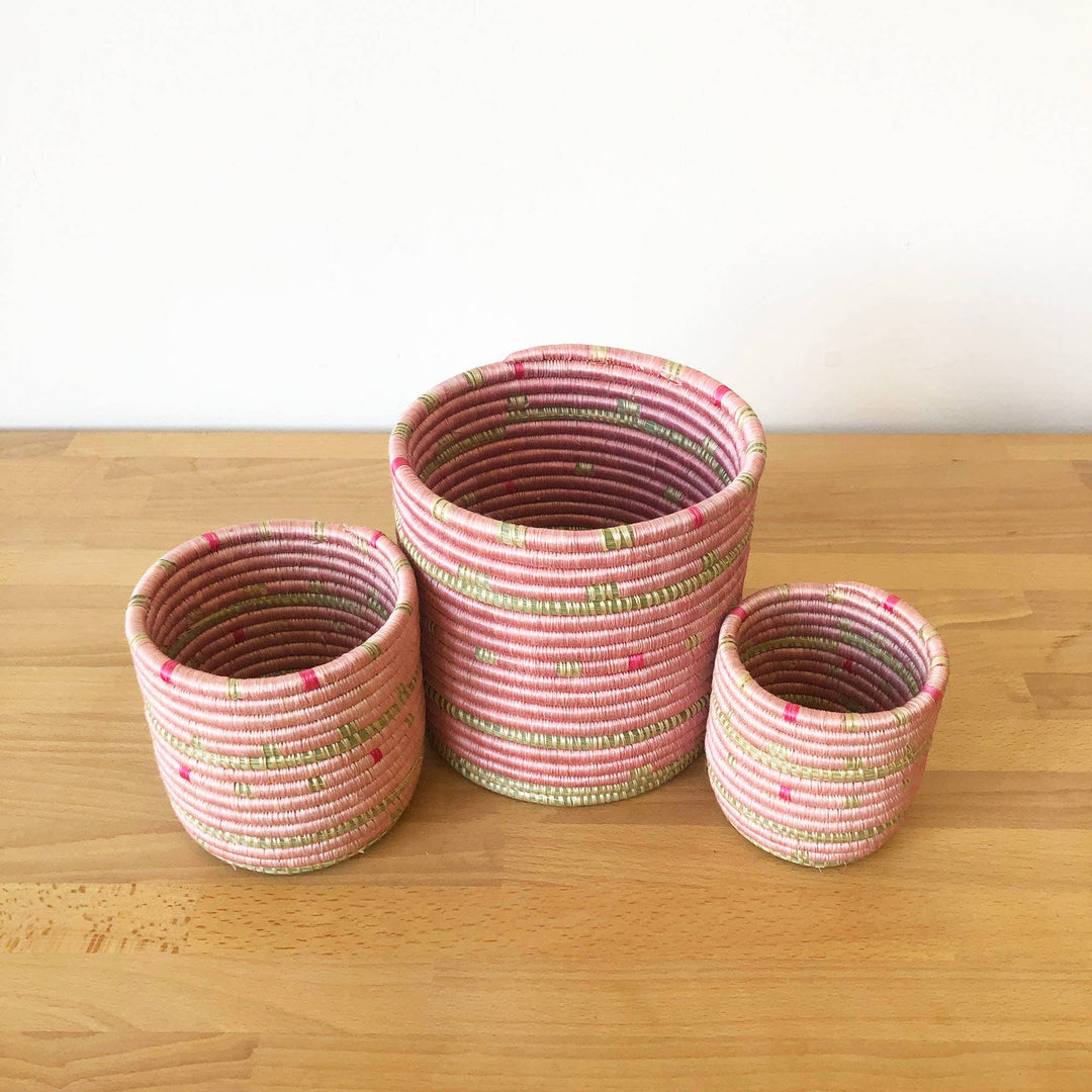 Muyaga Basket Planter