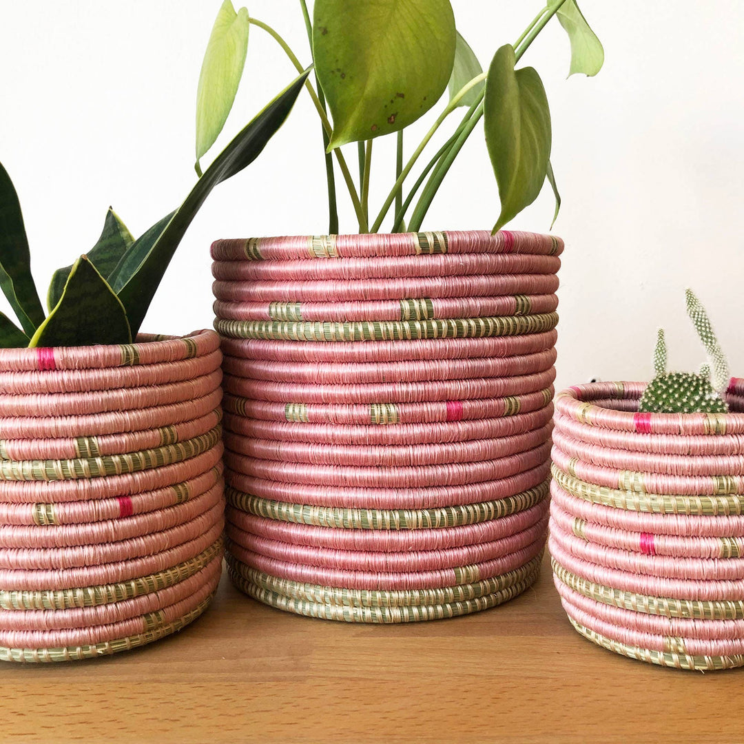 Muyaga Basket Planter