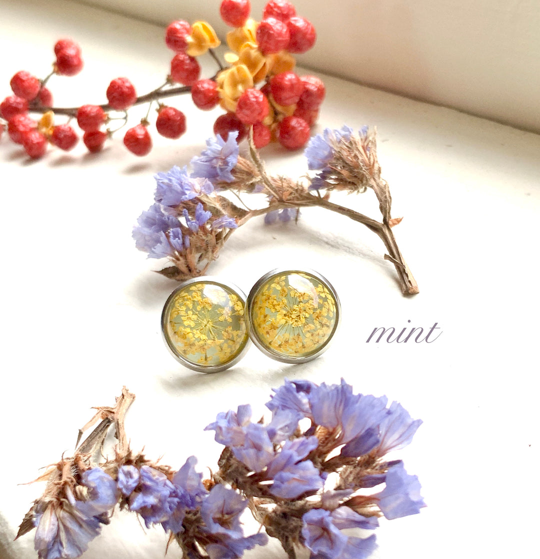 Queen Anne's Lace Resin Studs
