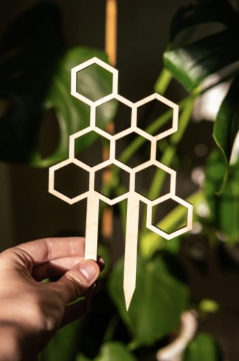 7.5" Honeycomb Plant Trellis Stakes