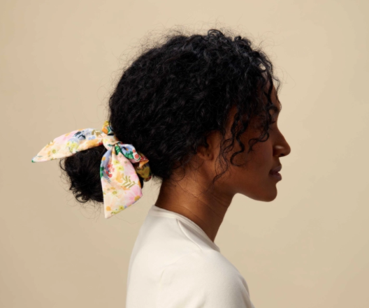 Marguerite Scrunchie