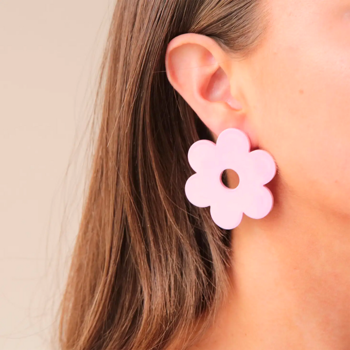 Daisy Acetate Earrings in Lilac