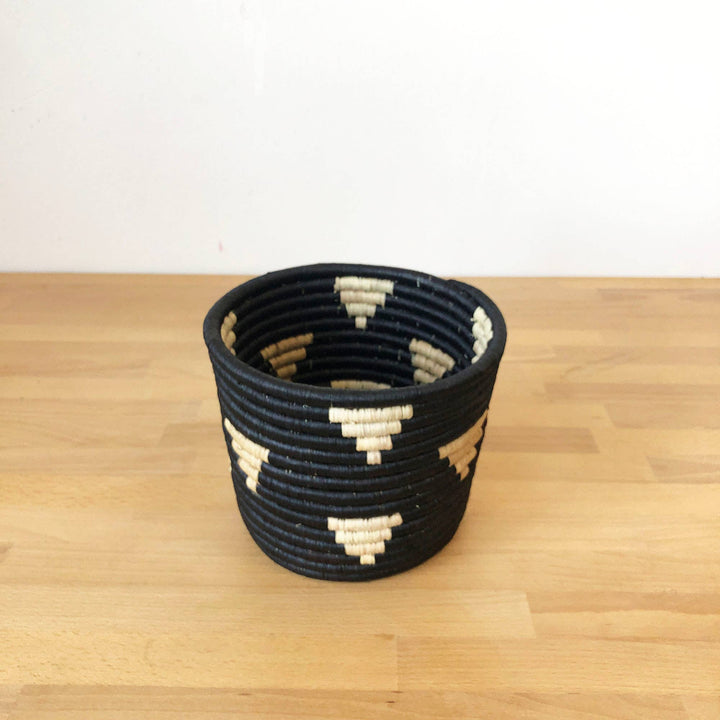 Mwamira Basket Planter