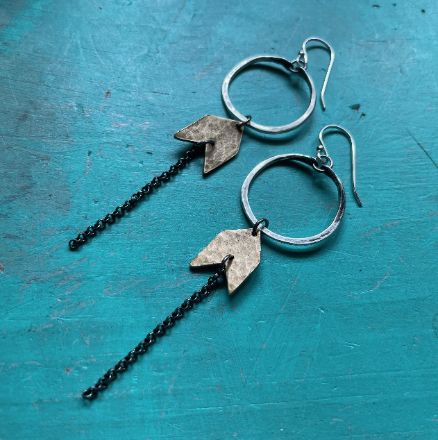 Asteria LITE Earrings - Tiny silver hoops/brass chevron