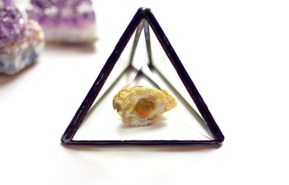 Beveled Glass Pyramid Air Plant Holder/
