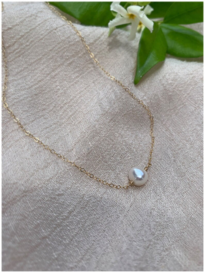 Single Pearl Necklace