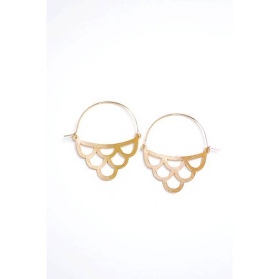 Scallop Wave Hoop Earrings